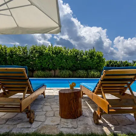 Villa Lavandis With Jacuzzi And 50m2 Pool