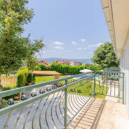 Lavandis With Jacuzzi And 50m2 Pool Villa Donji Vinjani