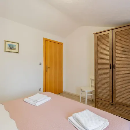 Lavandis With Jacuzzi And 50m2 Pool Villa Donji Vinjani