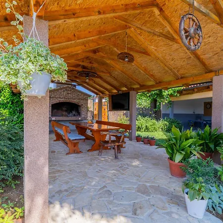 Lavandis With Jacuzzi And 50m2 Pool * Donji Vinjani