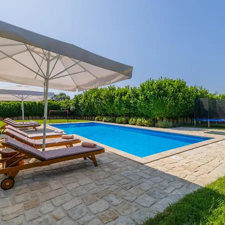 Lavandis With Jacuzzi And 50m2 Pool Villa